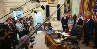 Trump pone en marcha Trump TV tras vetar a medios de la Casa Blanca