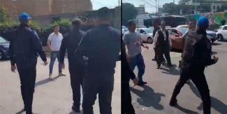 VIDEO. Policía se enfrenta con comerciante en CdMx y pierde; acabó en el suelo