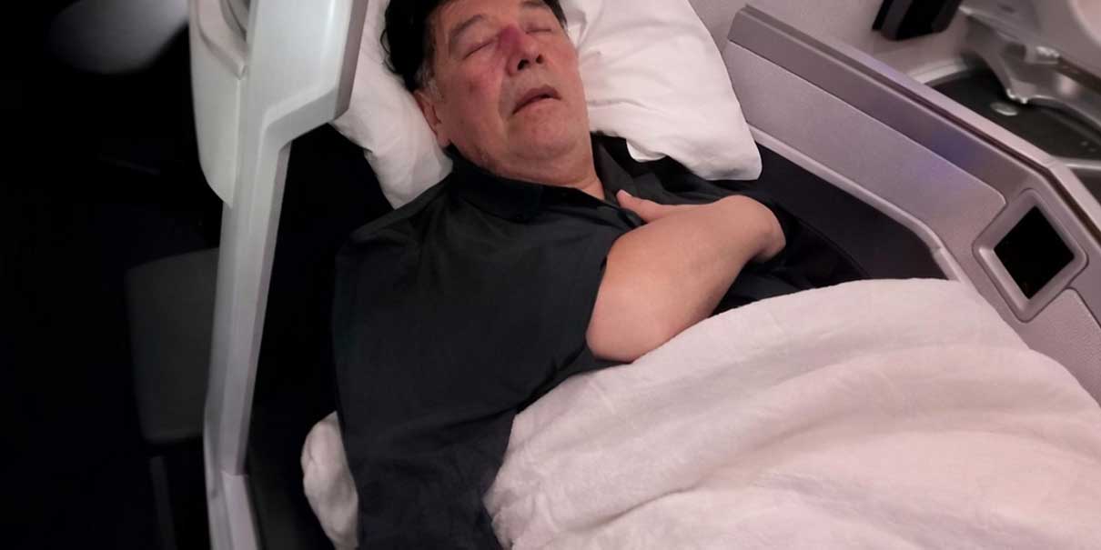 Captan a Fernández Noroña en vuelo de lujo mientras Morena presume austeridad