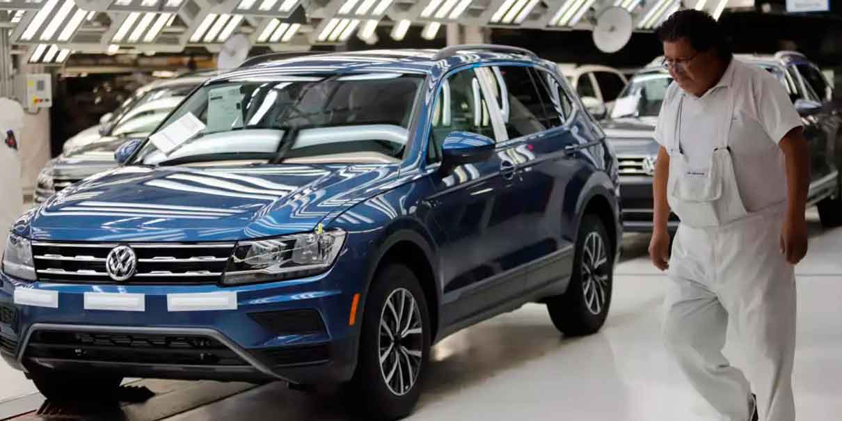 Volkswagen recortará 100 mil puestos y ajusta producción a nivel mundial