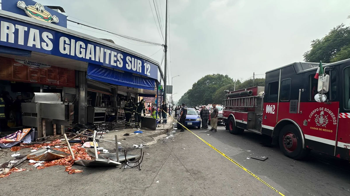 Conductor arrolla a varias personas afuera de una tortería en Coyoacán; una mujer pierde la vida