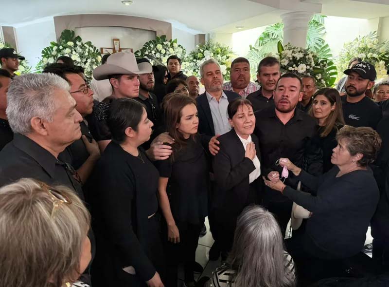 “Apagaron su voz, pero no su lucha”: Viuda de Carlos Manzo promete seguir el legado del alcalde asesinado en Uruapan