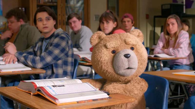 La segunda parte de “Ted” llega a Universal+: más humor y travesuras del famoso oso