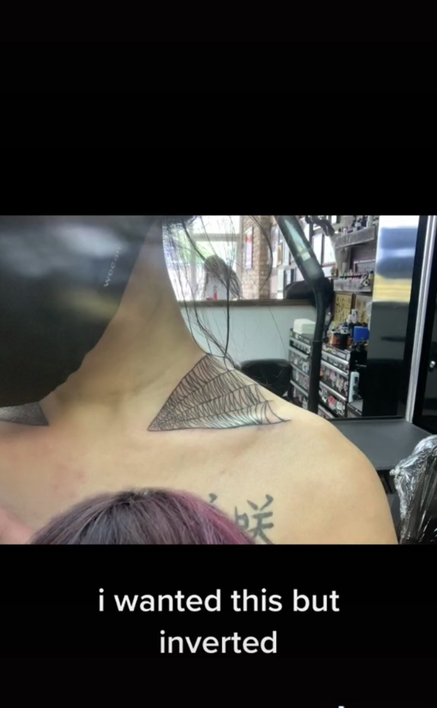 La joven compartió su historia donde tras realizarse un tatuaje no quedo exactamente como ella quería. 