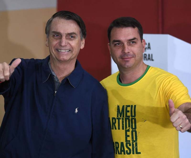 Lula enfrentará en las elecciones al senador Flávio Bolsonaro, hijo del expresidente Jair Bolsonaro