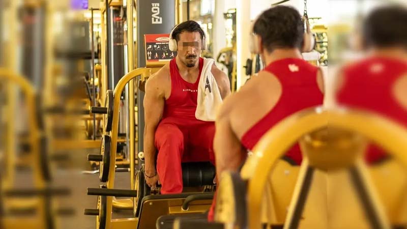El coach fitness Ángel R. fue detenido como presunto responsable del asesinato de sus padres y las lesiones a un adolescente en San Pedro Cholula, Puebla