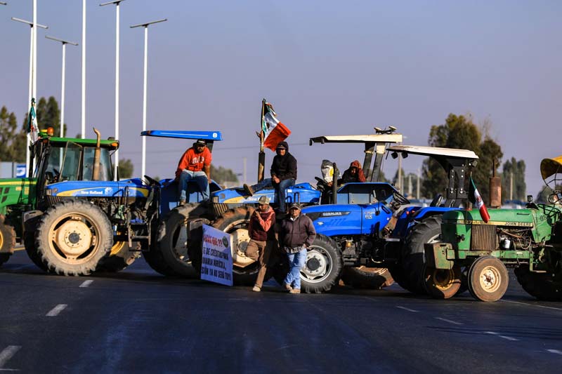 Agricultores rompen diálogo con Segob y anuncian más megabloqueos