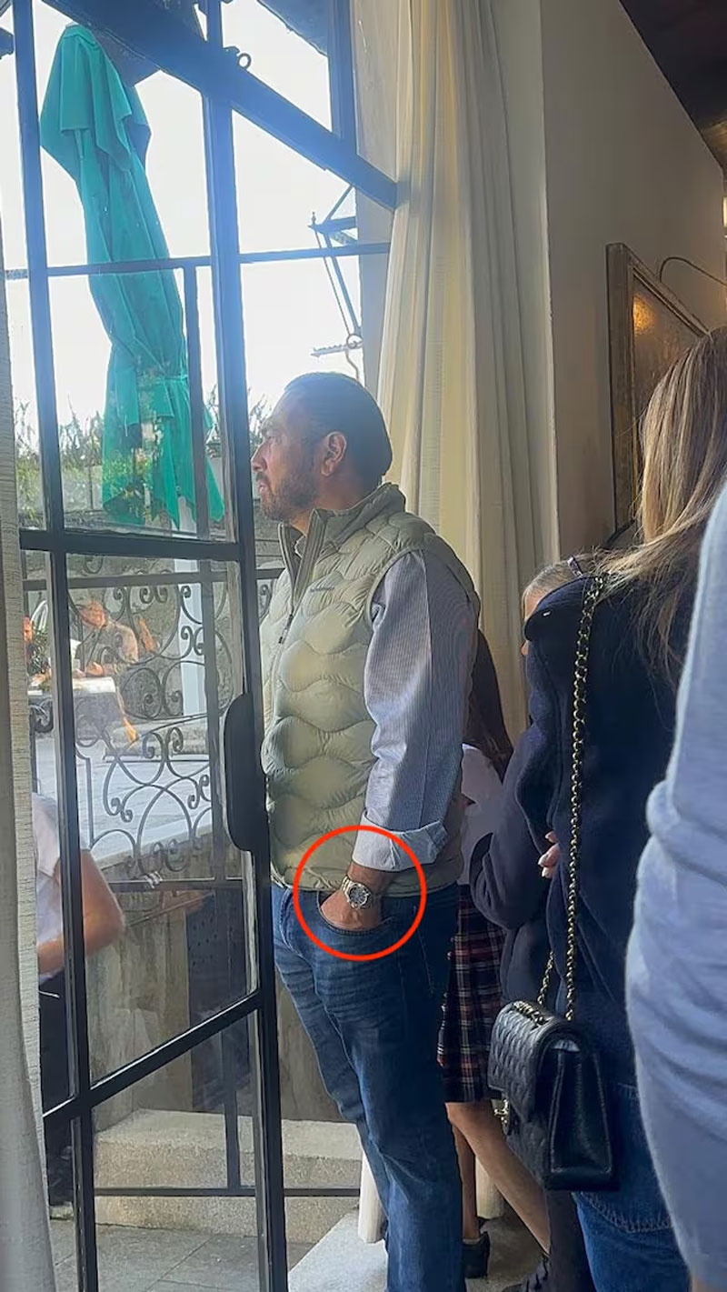 Amílcar Olán reaparece en Suiza usando un rolex de lujo.