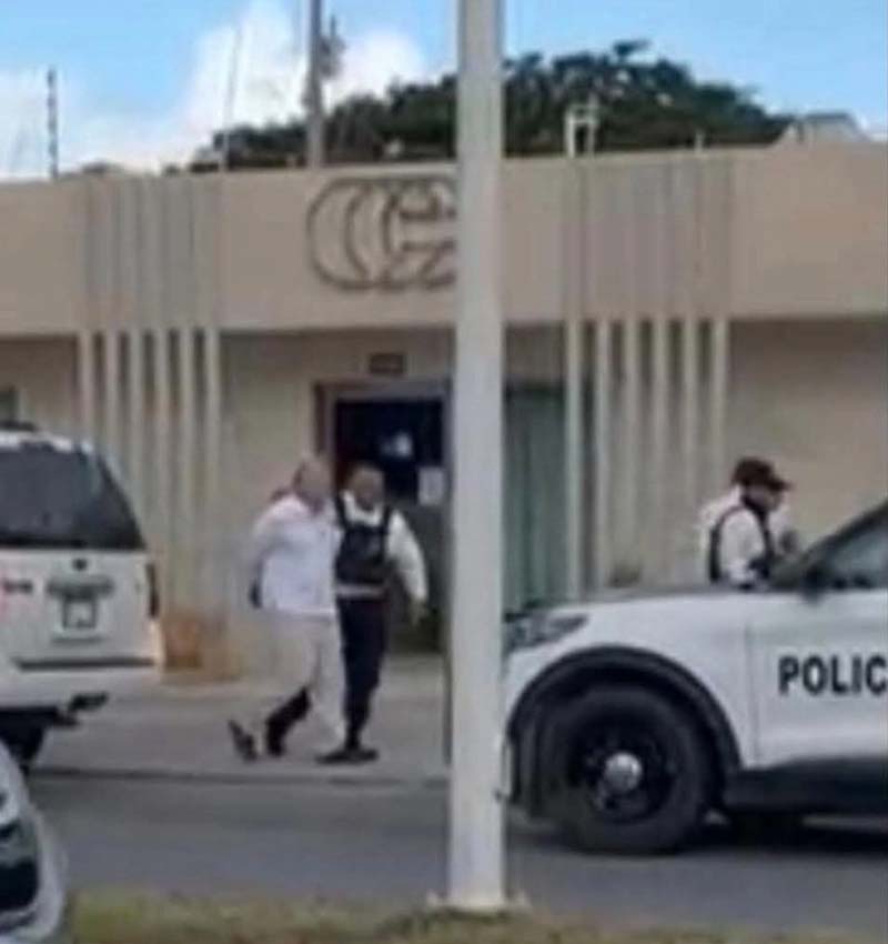 Detienen al rector de la Universidad Autónoma de Campeche; localizan presunta cocaína en su camioneta