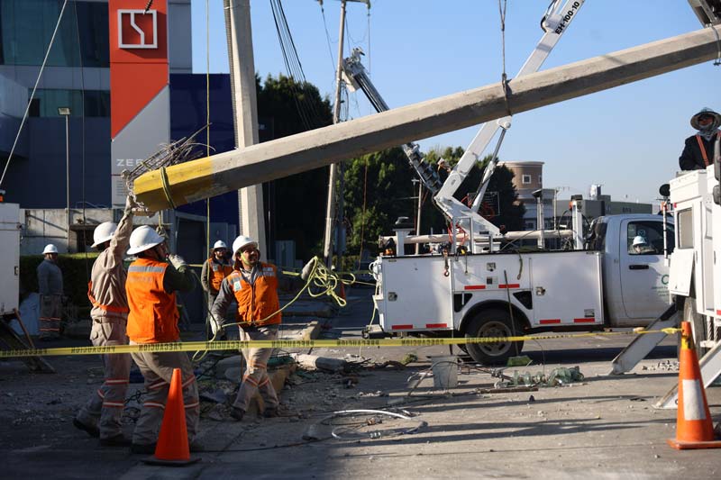 Arrancones en la Vía Atlixcáyotl dejan dos jóvenes muertos en Puebla