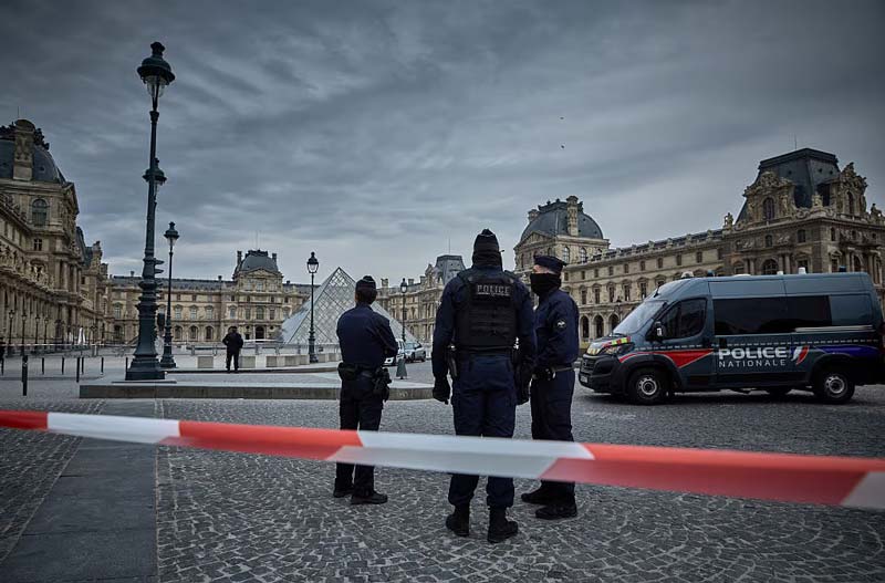 Joyas reales robadas del Louvre: el espectacular atraco que duró solo siete minutos y fue grabado en VIDEO
