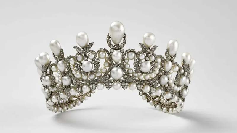Joyas reales robadas del Louvre: el espectacular atraco que duró solo siete minutos y fue grabado en VIDEO