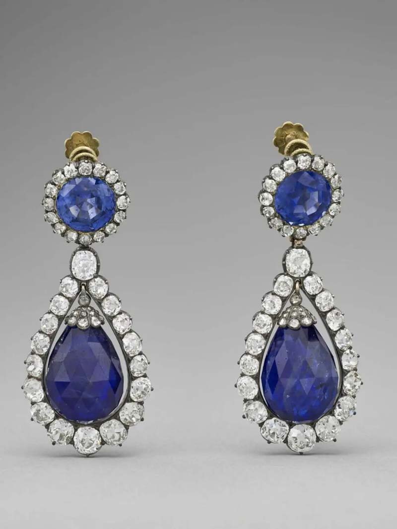 Joyas reales robadas del Louvre: el espectacular atraco que duró solo siete minutos y fue grabado en VIDEO