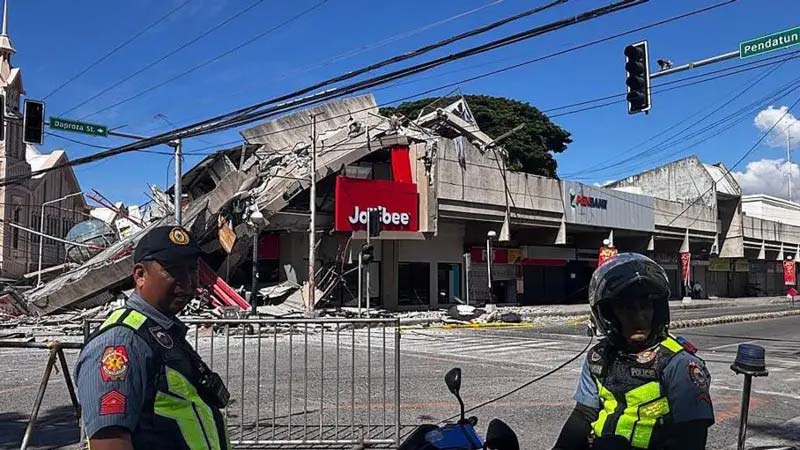 Así fue el TERREMOTO de 7.8 en Filipinas: colapsos, caos y alerta de tsunami