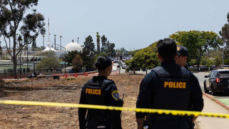 Tiroteo en centro islámico deja cinco muertos en San Diego; agresores eran jóvenes