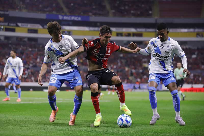 Gol de penal define el Atlas vs Puebla en el arranque del Clausura 2026