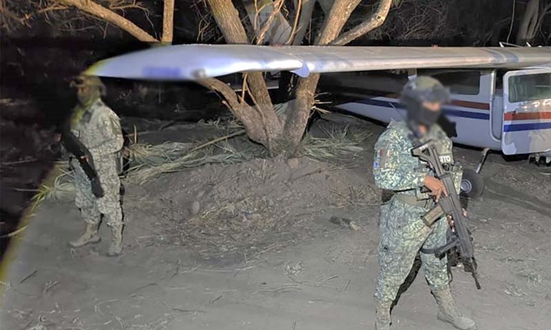 Interceptan avioneta clandestina repleta de cocaína en Oaxaca; salió de Chiapas
