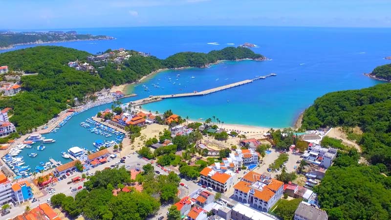 Bahías de Huatulco: un destino que se vive, no solo se visita