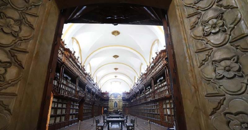 Biblioteca Palafoxiana: un tesoro histórico y cultural que debes visitar en Puebla