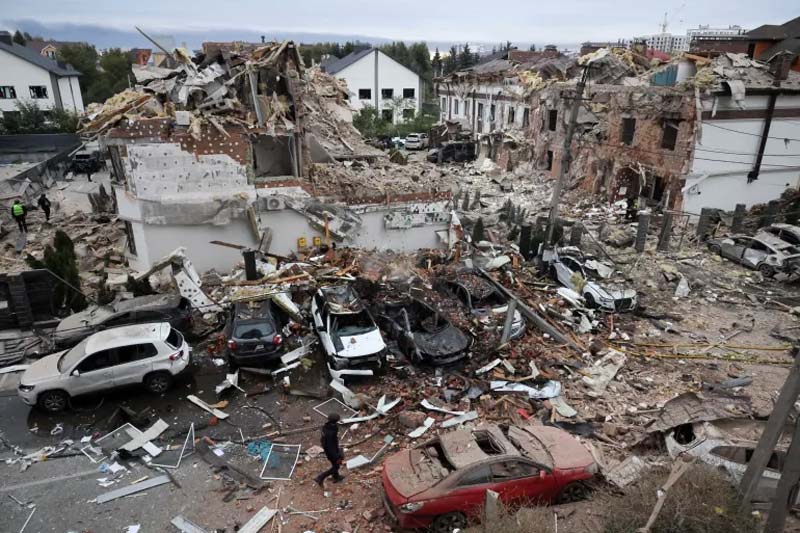 Ucrania bajo ataque: 12 horas de bombardeos rusos dejan muertos y 70 heridos