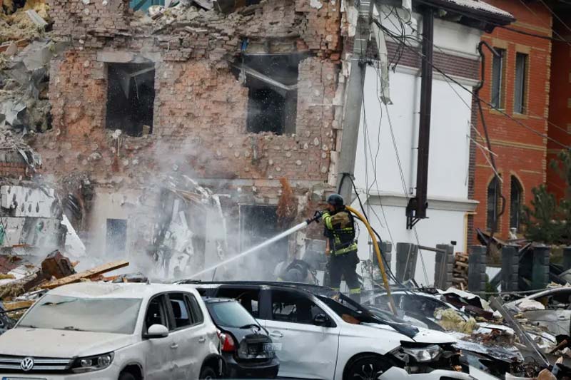 Ucrania bajo ataque: 12 horas de bombardeos rusos dejan muertos y 70 heridos