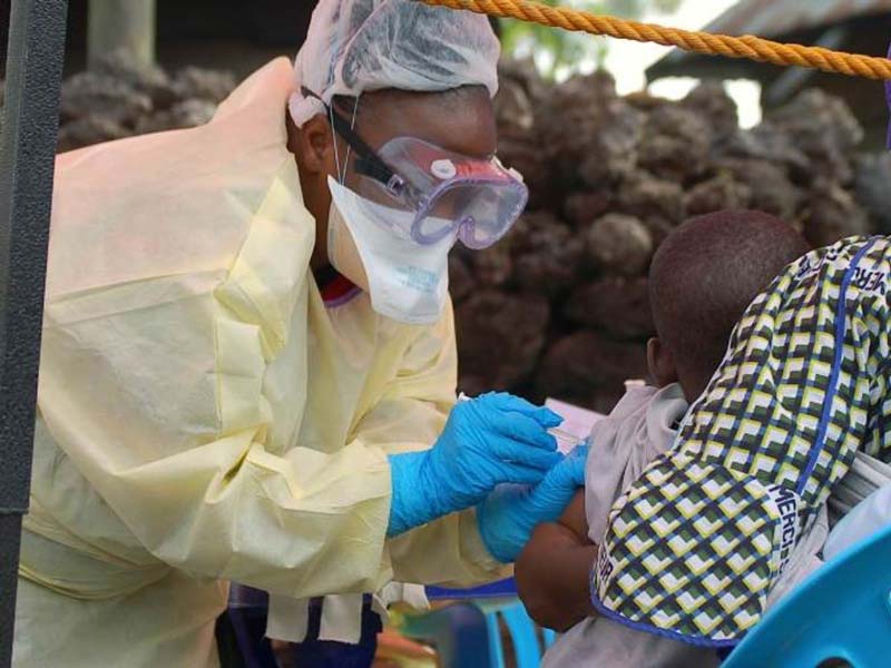Brote de ébola en África preocupa al mundo por falta de tratamiento