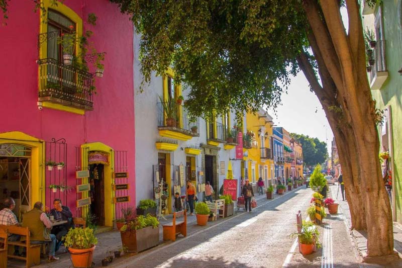Descubre el Callejón de los Sapos, el barrio más pintoresco del Centro Histórico de Puebla