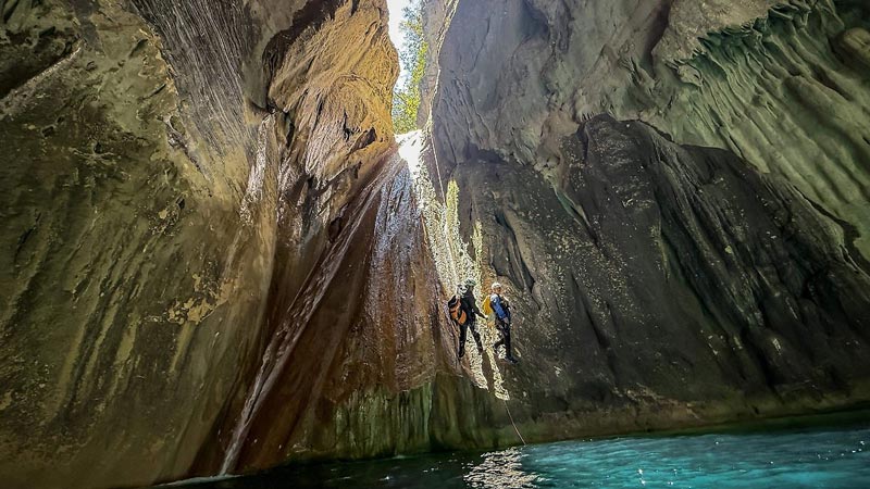 Las paredes rocosas del Cañón del Infiernillo alcanzan unos 400 metros de altura y ofrecen un paisaje espectacular.
