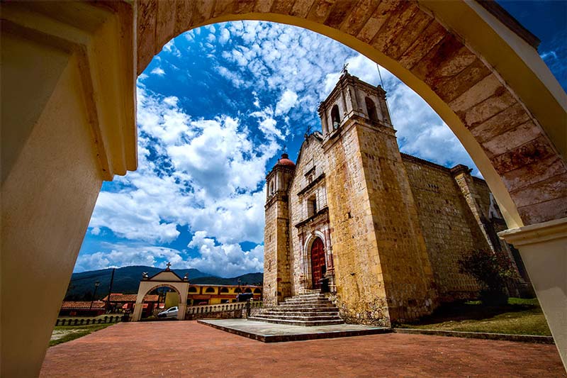 Entre niebla y montañas: Capulálpam de Méndez, el destino secreto de Oaxaca que debes visitar