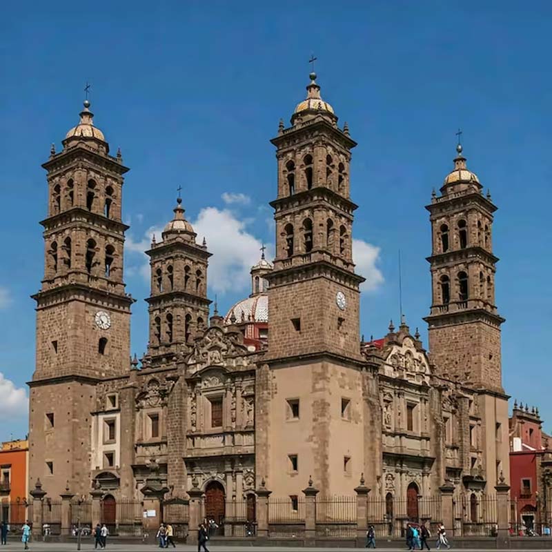 Descubre la majestuosa Catedral de Puebla: arte, arquitectura y turismo cultural