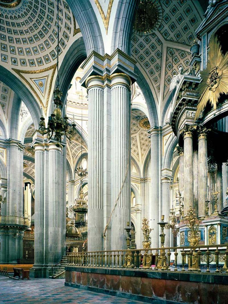 Descubre la majestuosa Catedral de Puebla: arte, arquitectura y turismo cultural