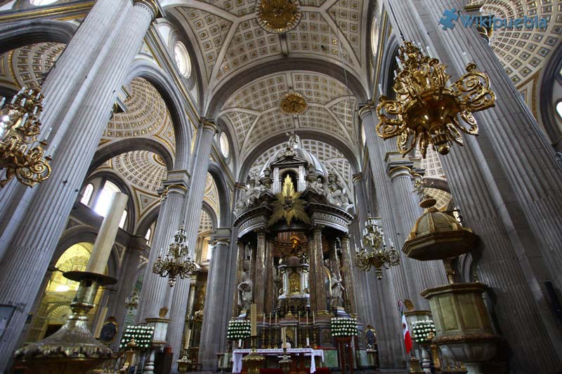 Descubre la majestuosa Catedral de Puebla: arte, arquitectura y turismo cultural