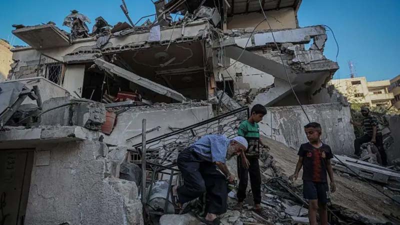 Gaza bajo fuego: Israel inicia ofensiva terrestre y miles de palestinos huyen