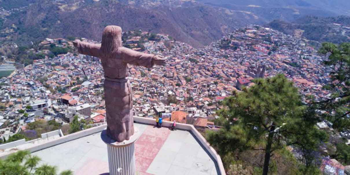 Cristo Monumental de Taxco,