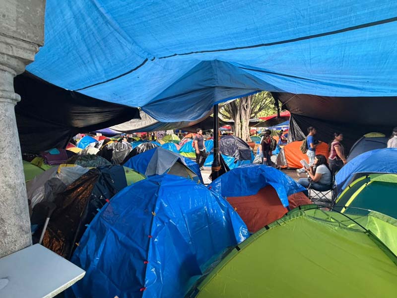 CNTE toma receso, levanta plantón en la CDMX y advierte que regresará con más fuerza