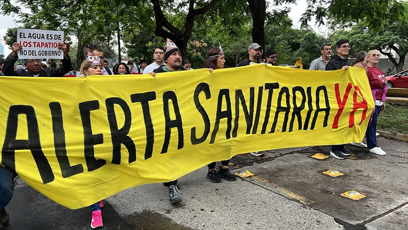Ciudadanos marcharon por segunda ocasión en una semana para exigir agua limpia y un suministro seguro en Guadalajara y la zona metropolitana.