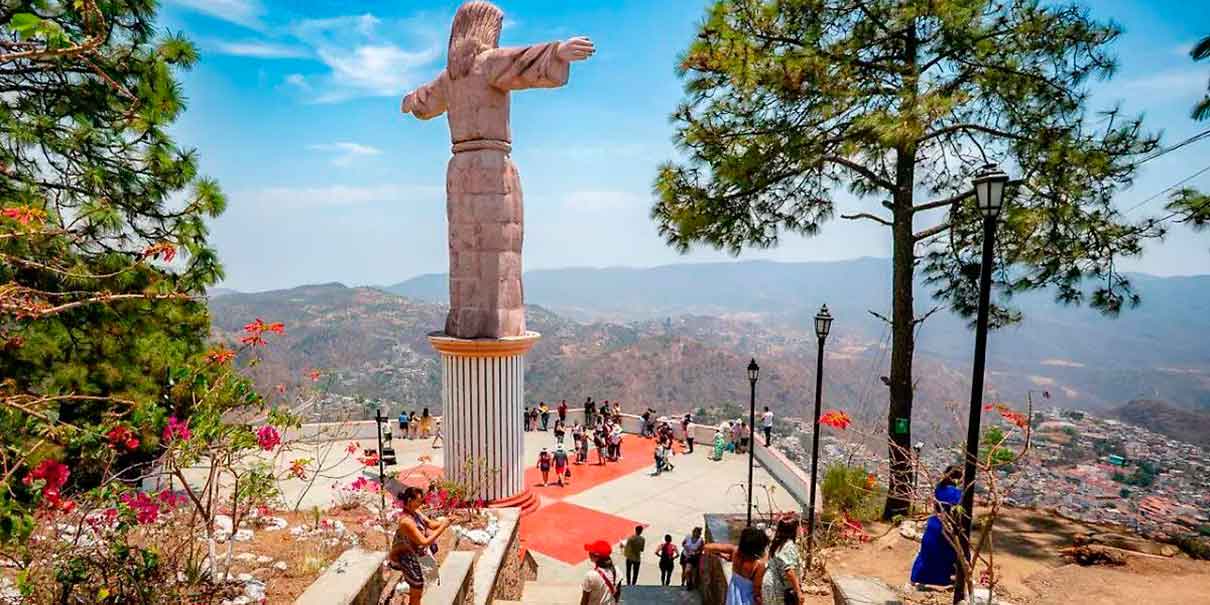 Cristo Monumental de Taxco,