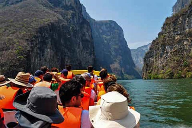 Así es El Chorreadero, el impresionante parque ecoturístico de Chiapas con grutas y pozas cristalinas