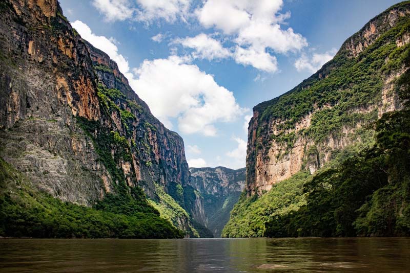 Así es El Chorreadero, el impresionante parque ecoturístico de Chiapas con grutas y pozas cristalinas