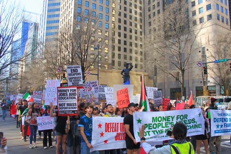 Operativos más duros en Charlotte elevan la presión y detenciones contra migrantes