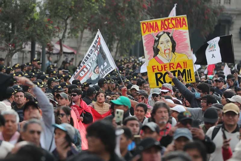 Dina Boluarte cae en medio de protestas y crisis de inseguridad;  José Jerí es el sucesor interino