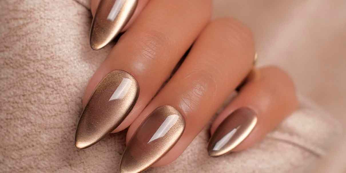 Uñas con efecto gato