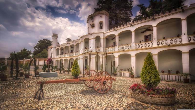 Hacienda de Chautla: el castillo sobre el lago que debes visitar en Puebla
