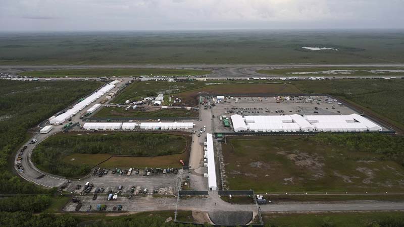 Cierra el polémico centro migrante “Alligator Alcatraz” tras críticas por derechos humanos