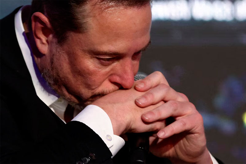 Elon Musk y el contraste con Tesla