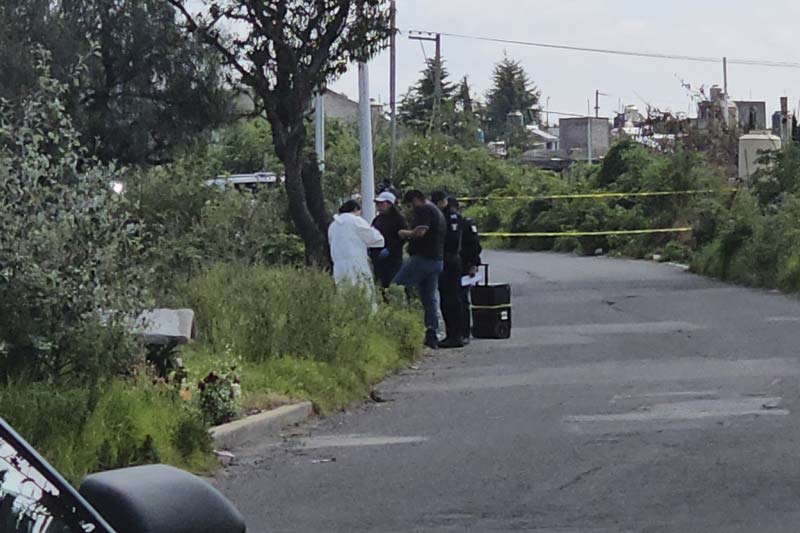 Tiran cuerpo con huellas de violencia en canal de San Sebastián de Aparicio