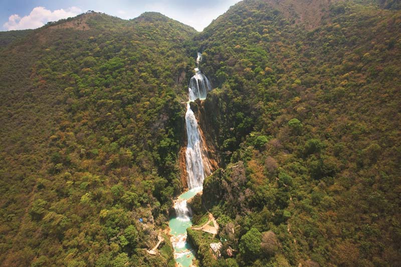 El Chiflón, Chiapas: la joya de cascadas turquesa en el corazón de México