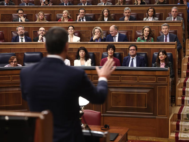 El rechazo de medidas sobre vivienda se convirtió en uno de los principales temas del debate político y social en España.