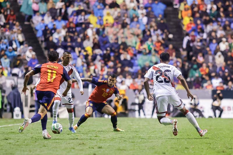 España exhibe su poder en Puebla: vence a Perú y apunta al título del Mundial 2026