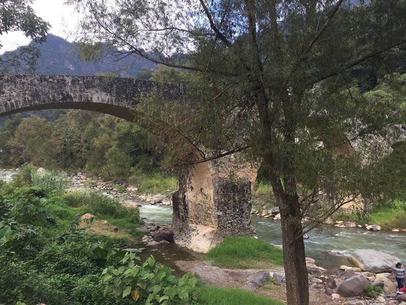 Descubre Las Grutas Karmidas, en Zapotitlán de Méndez, Puebla, un paraíso subterráneo